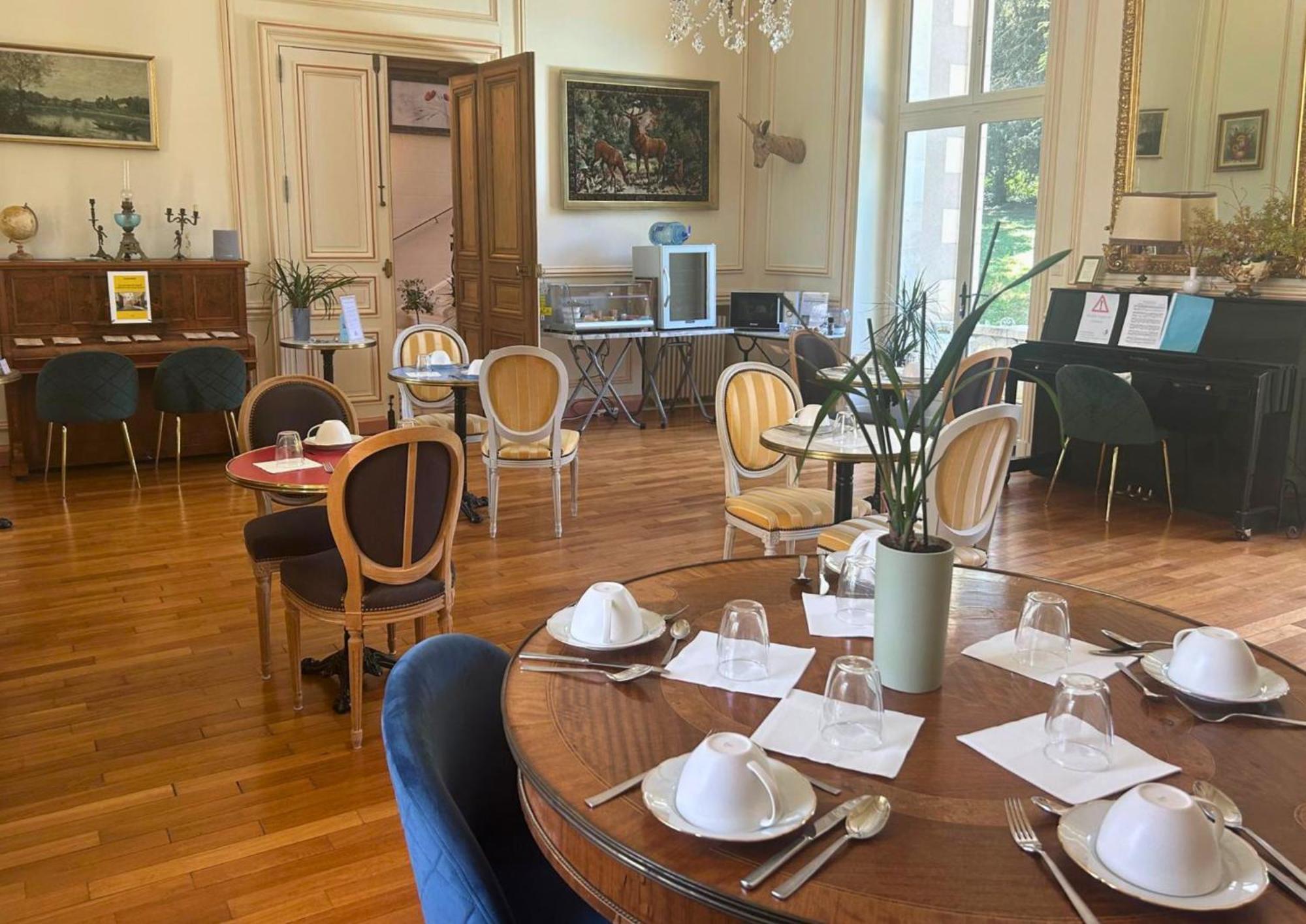Chateau De Saint-Bohaire ภายนอก รูปภาพ
